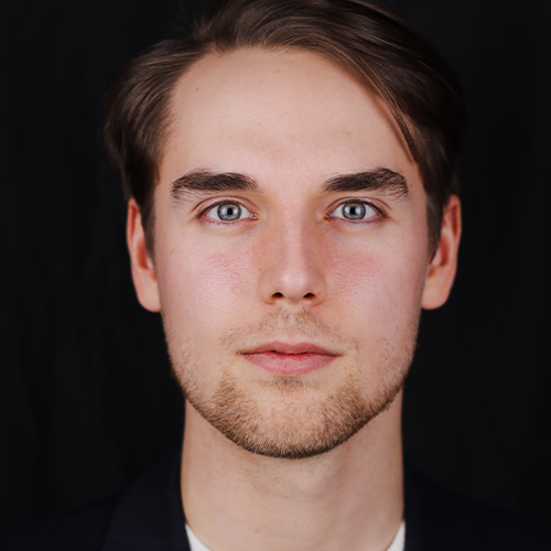 Filip Joakim Torndal Sevemar als Alanus